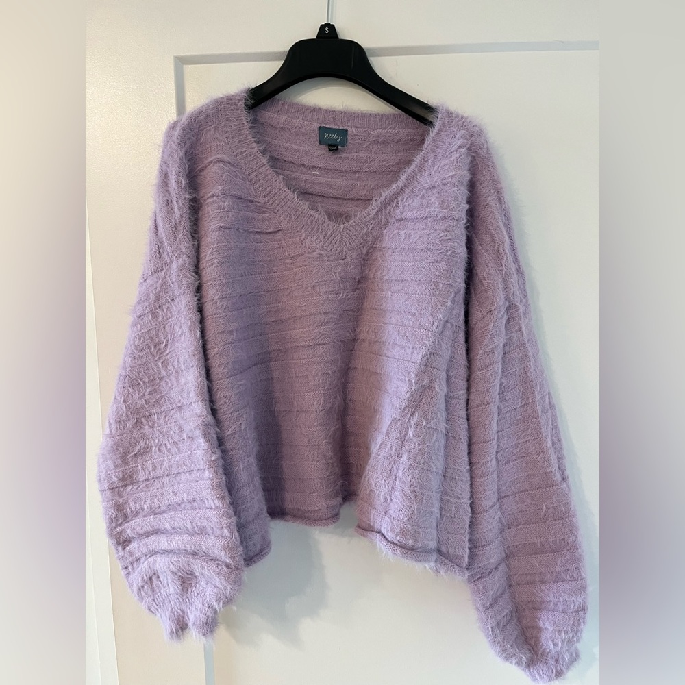 Cropped purple pullover/sweater